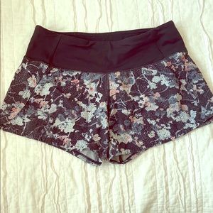 Lululemon black patterned shorts